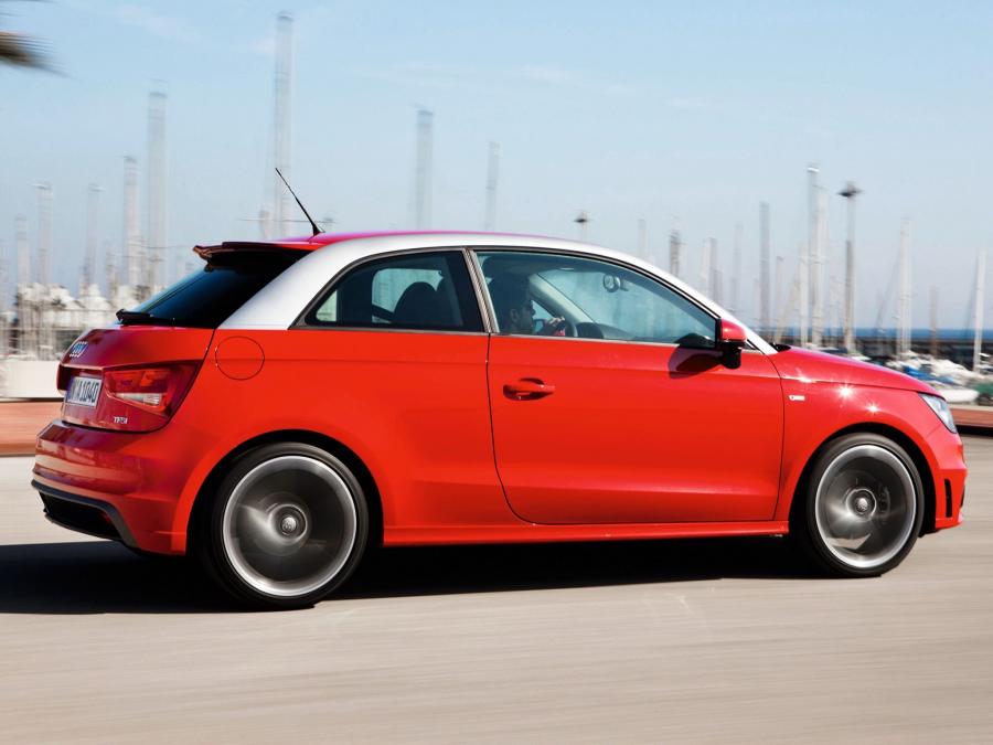  Audi A1 TFSI S-Line 2010 года  (фото 30 из 30)